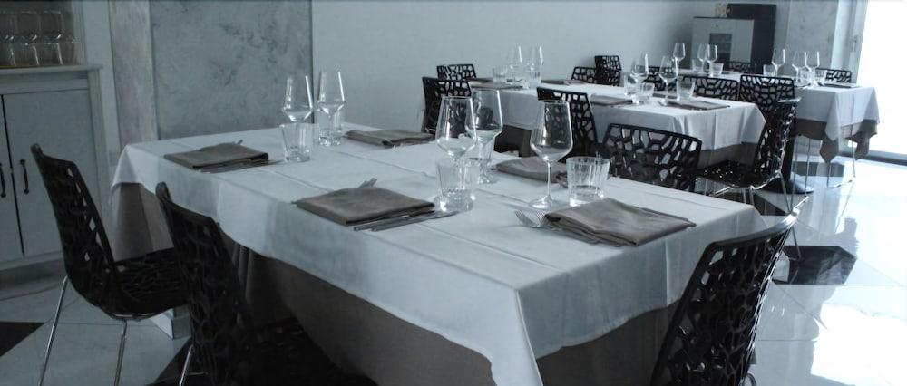 Hotel Royal - Beauty & Spa Porto Cesareo Eksteriør bilde