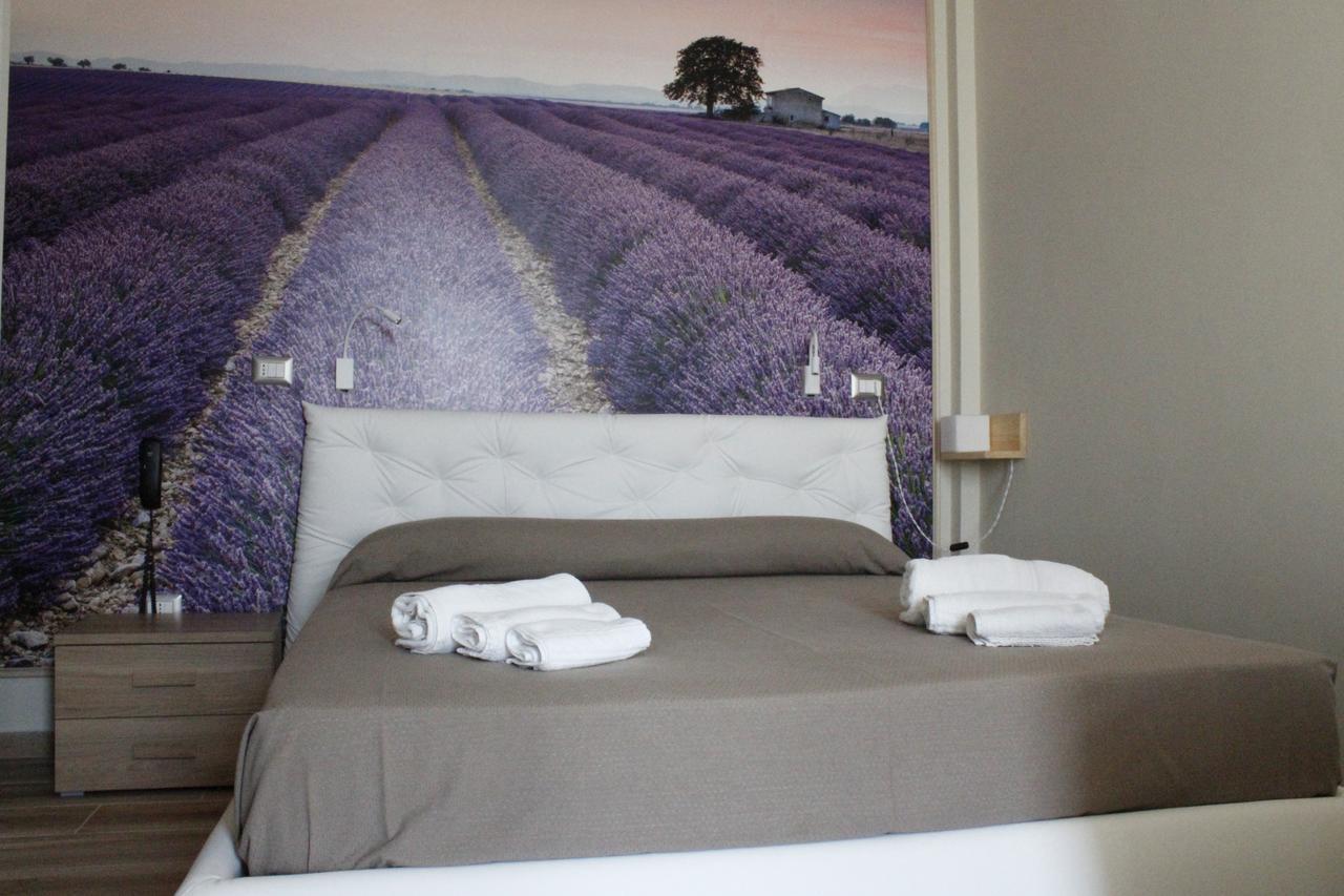 Hotel Royal - Beauty & Spa Porto Cesareo Eksteriør bilde