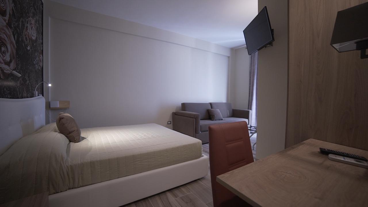 Hotel Royal - Beauty & Spa Porto Cesareo Eksteriør bilde
